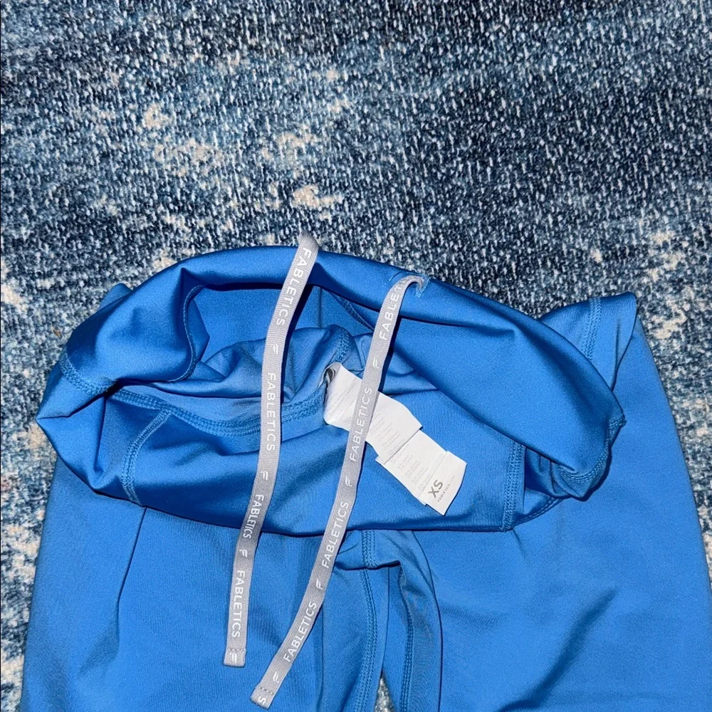 Fabletics Blue Leggings - Picture 4 of 5